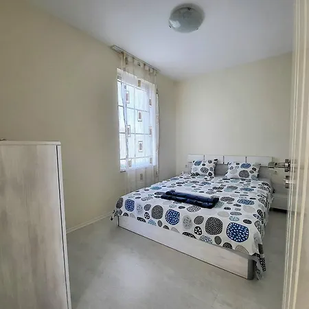 Apartament комплекс конти Ravda