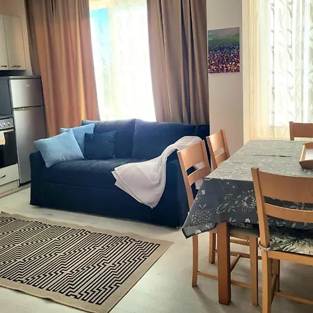 комплекс конти Apartment Ravda
